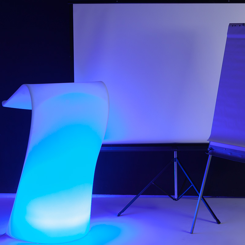 Abschrankungen, Wegweiser und Seminarmaterial mieten